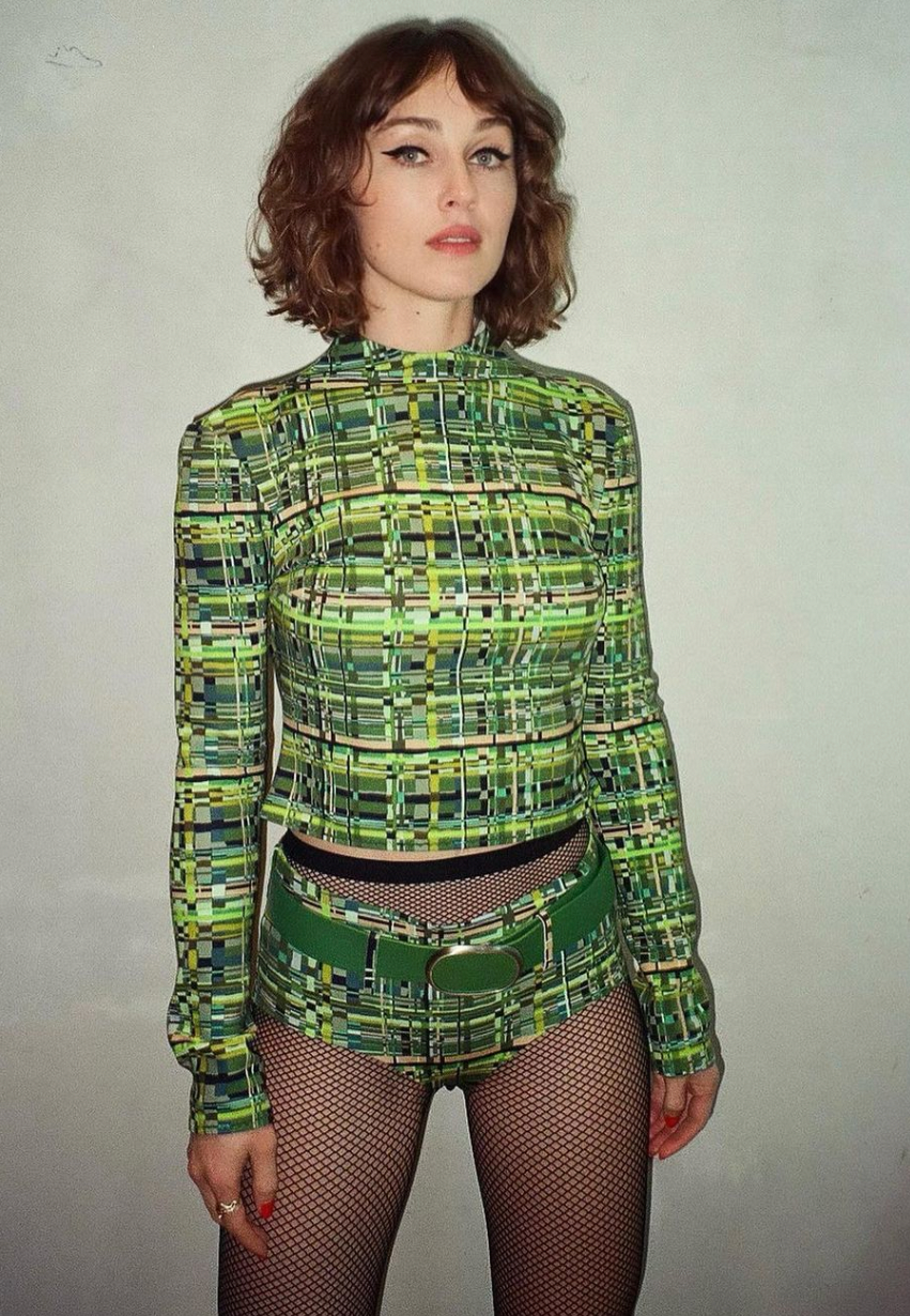 Graphic Print Long Sleeve Cropped Top